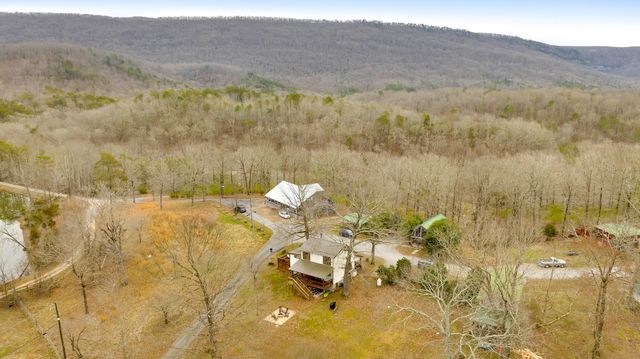 562 Lakeview Drive, Rising Fawn, GA 30738