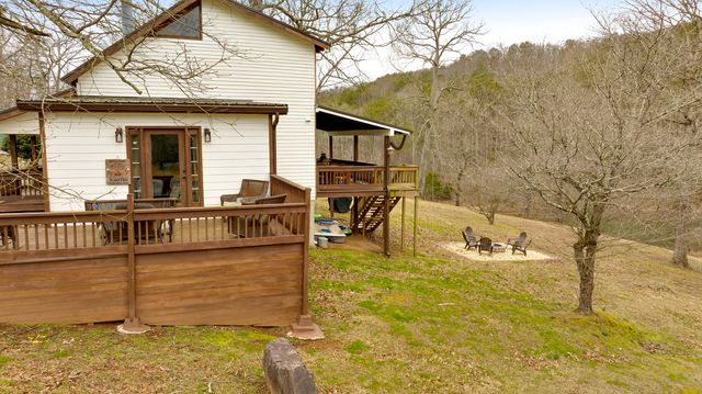 562 Lakeview Drive, Rising Fawn, GA 30738