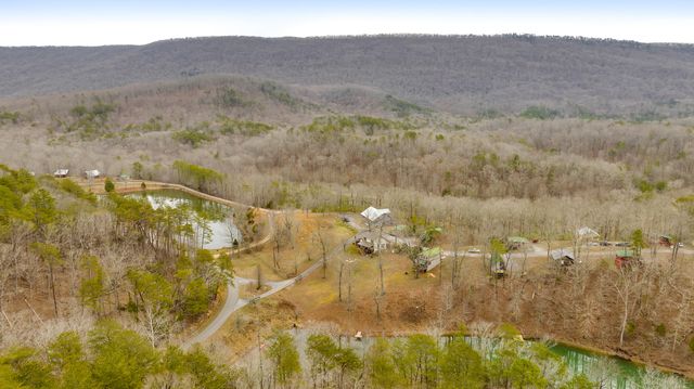 562 Lakeview Drive, Rising Fawn, GA 30738