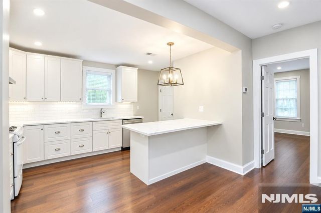 51 Sheridan Avenue 1, Ho-ho-kus, NJ 07423