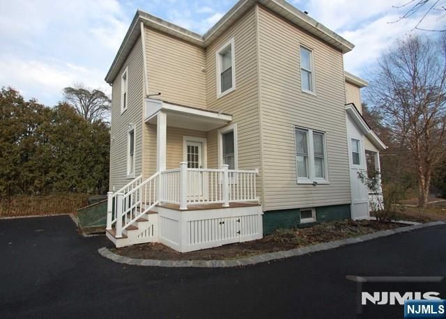 51 Sheridan Avenue 1, Ho-ho-kus, NJ 07423