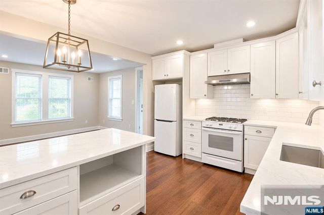 51 Sheridan Avenue 1, Ho-ho-kus, NJ 07423
