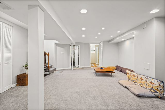 7424 Crawford Avenue, Skokie, IL 60076