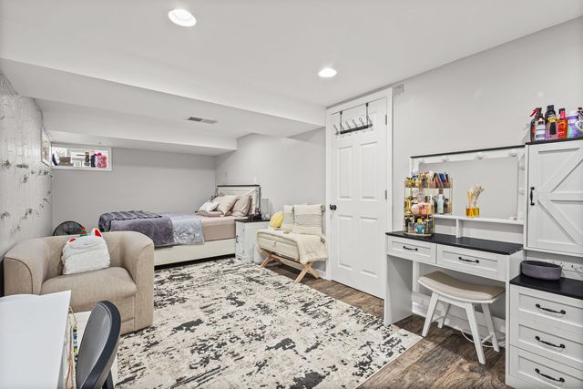 7424 Crawford Avenue, Skokie, IL 60076