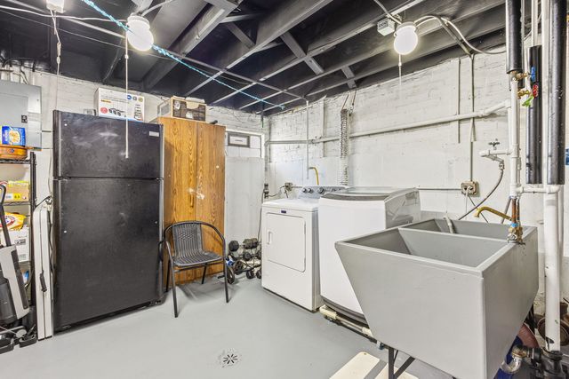 7424 Crawford Avenue, Skokie, IL 60076