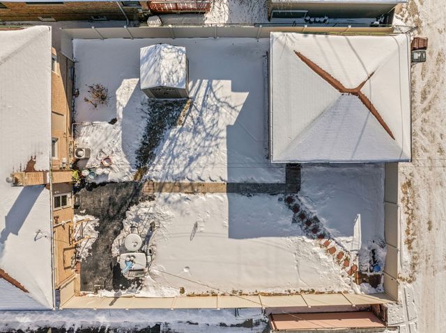 7424 Crawford Avenue, Skokie, IL 60076