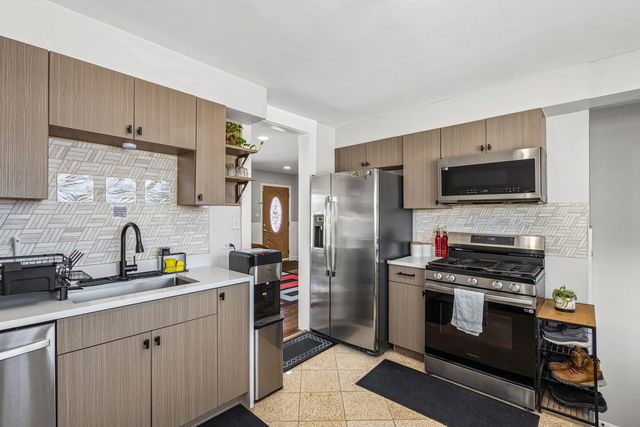 7424 Crawford Avenue, Skokie, IL 60076