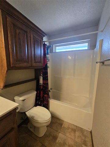 1611 Lady Street, Shawnee, OK 74804