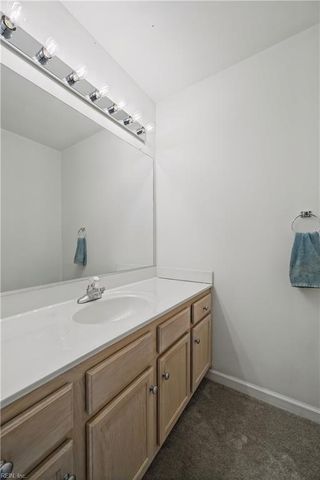 288 Mockingbird LN, Hampton, VA 23669