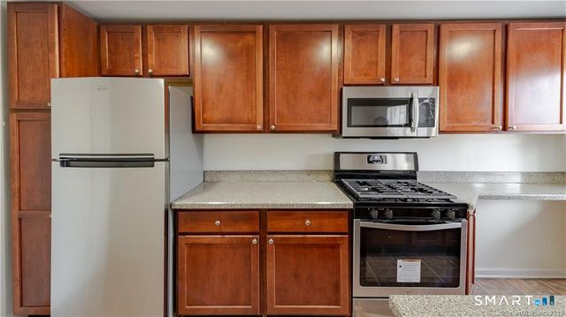 198 Seaton Road 4, Stamford, CT 06902