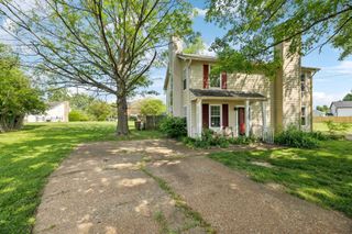 2433 Robbie Ct, Nashville, TN 37214
