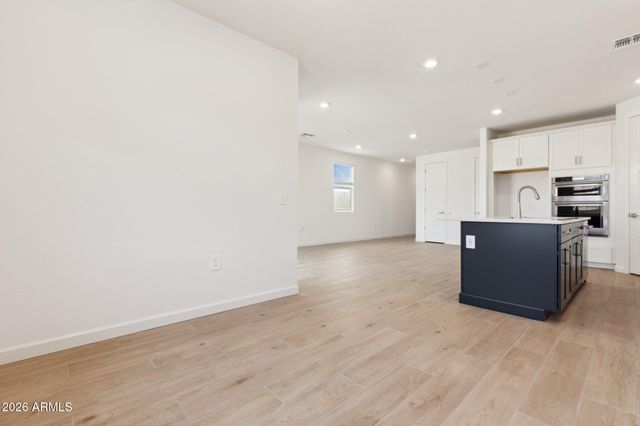 9743 S 12th Street, Phoenix, AZ 85042