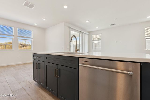 9743 S 12th Street, Phoenix, AZ 85042
