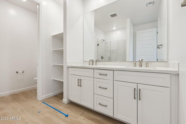 9743 S 12th Street, Phoenix, AZ 85042