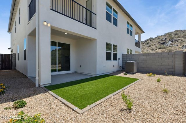 9743 S 12th Street, Phoenix, AZ 85042