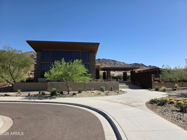 9743 S 12th Street, Phoenix, AZ 85042