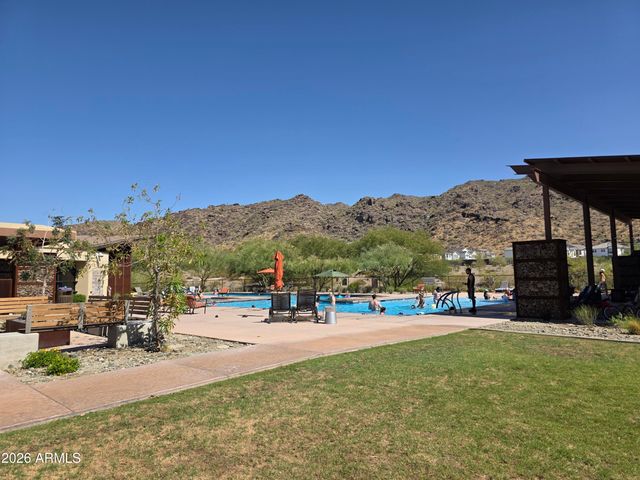9743 S 12th Street, Phoenix, AZ 85042