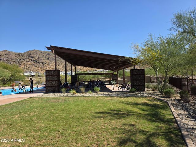 9743 S 12th Street, Phoenix, AZ 85042