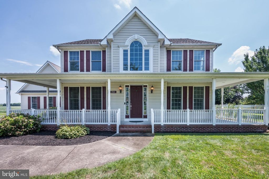 733 BARNSBORO RD, Mullica Hill, NJ 08062