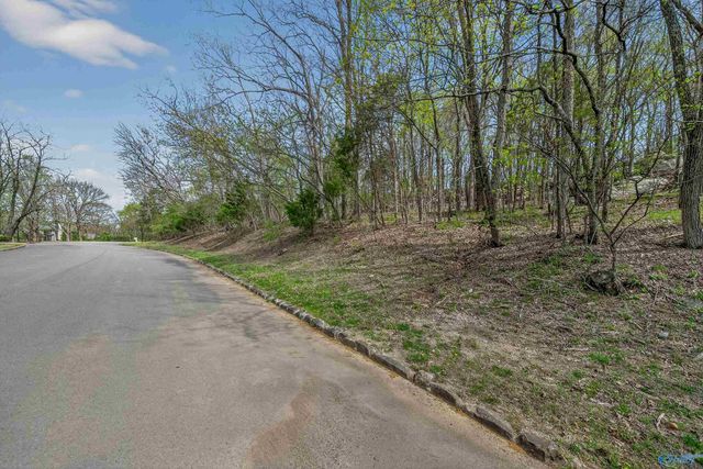 29 Asbury Road SE, Huntsville, AL 35801