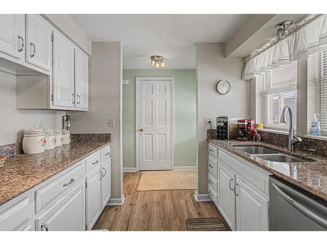 8 Arthur Court, Burlington, VT 05401