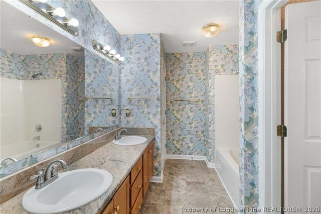 4009 Bankside Drive, Fayetteville, NC 28311