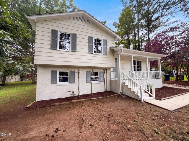11 Chanter Court, Durham, NC 27705
