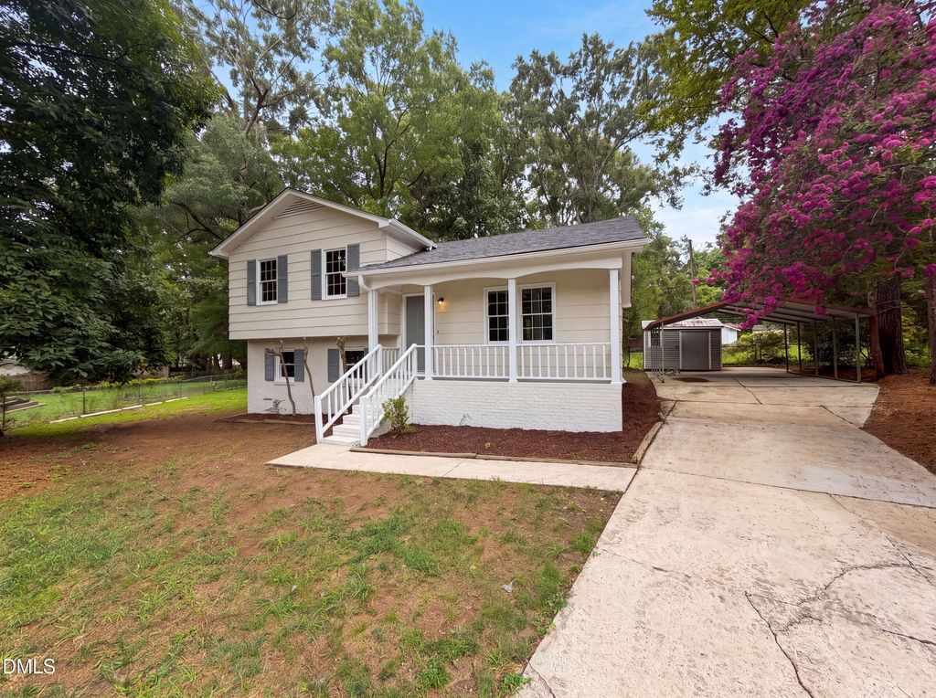 11 Chanter Court, Durham, NC 27705