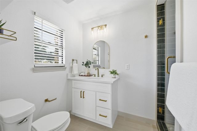 3801 Palomino Drive, Benbrook, TX 76116