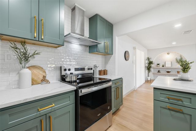 3801 Palomino Drive, Benbrook, TX 76116