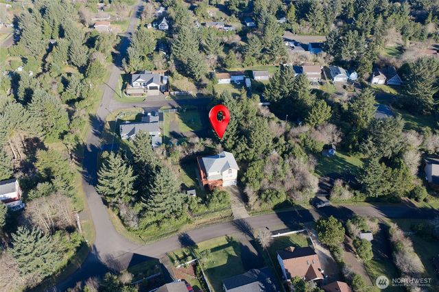 288 N Wynooochee Drive SW, Ocean Shores, WA 98569