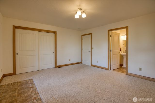 288 N Wynooochee Drive SW, Ocean Shores, WA 98569