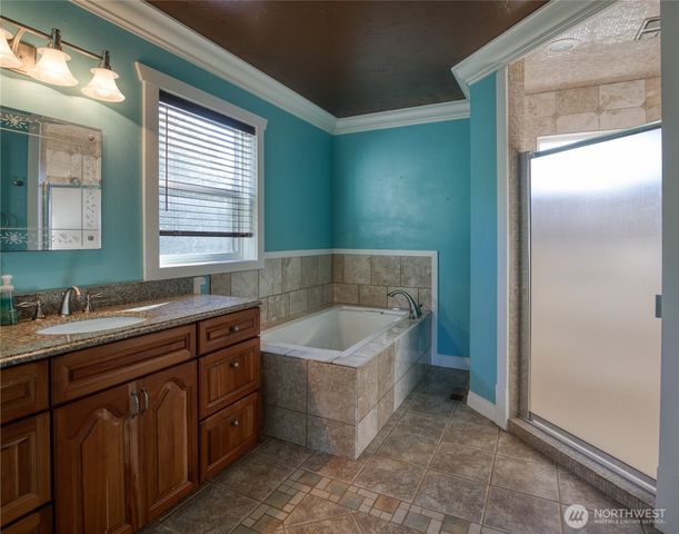 288 N Wynooochee Drive SW, Ocean Shores, WA 98569