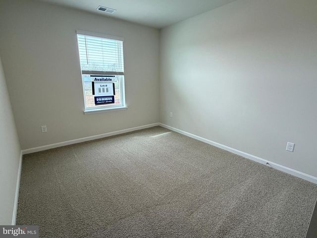 116 BOOKERS CREST DR, Stephens City, VA 22655