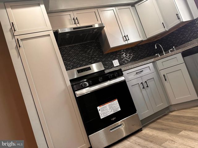 411 MILLBANK RD, Upper Darby, PA 19082