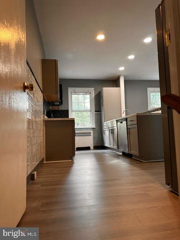 411 MILLBANK RD, Upper Darby, PA 19082