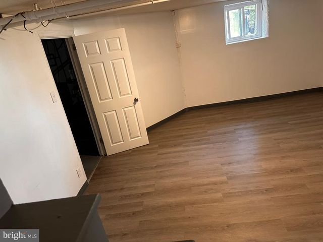 411 MILLBANK RD, Upper Darby, PA 19082