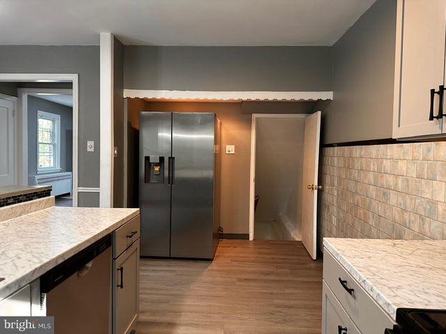 411 MILLBANK RD, Upper Darby, PA 19082