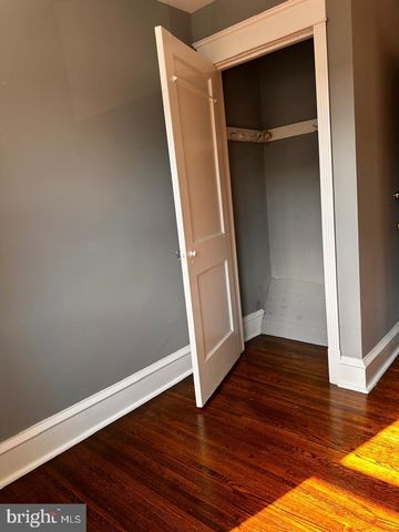 411 MILLBANK RD, Upper Darby, PA 19082