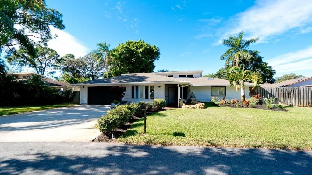 2208 79TH STREET W, Bradenton, FL 34209