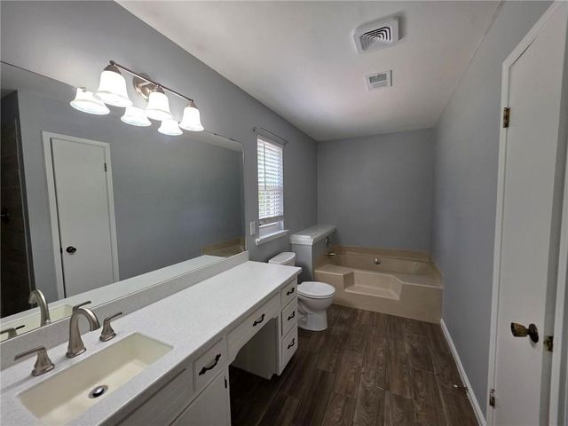 102 Park Place Drive, Lawrenceville, GA 30046