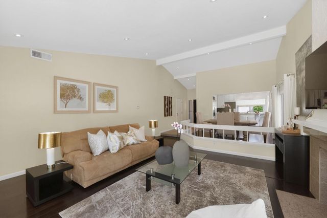 31 Barcelona Circle, Redwood City, CA 94065