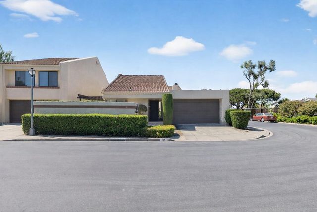 31 Barcelona Circle, Redwood City, CA 94065