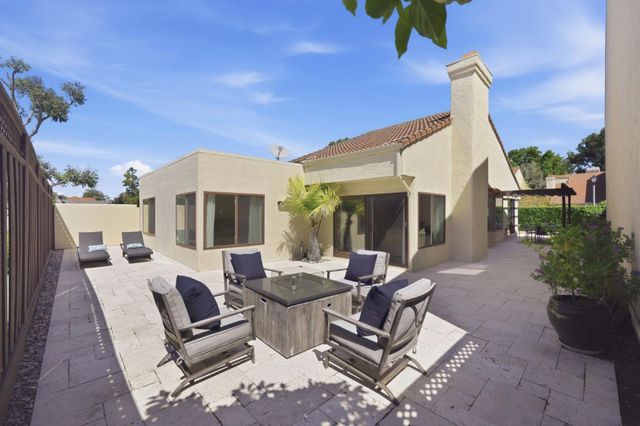 31 Barcelona Circle, Redwood City, CA 94065