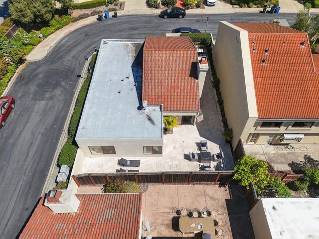 31 Barcelona Circle, Redwood City, CA 94065