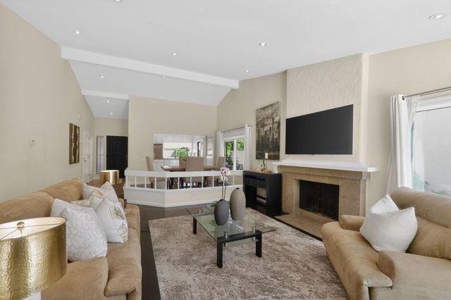 31 Barcelona Circle, Redwood City, CA 94065