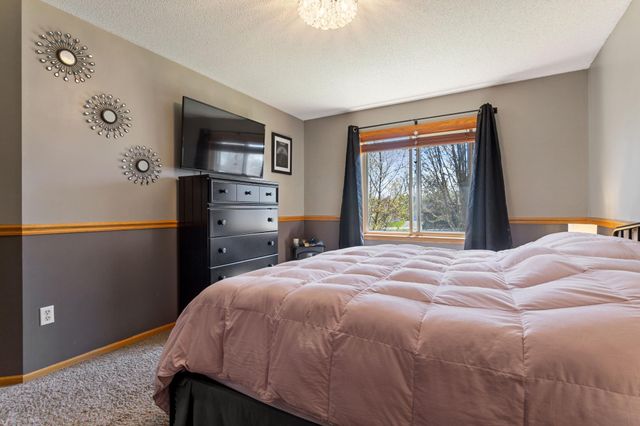 1256 15th Avenue SE, Forest Lake, MN 55025
