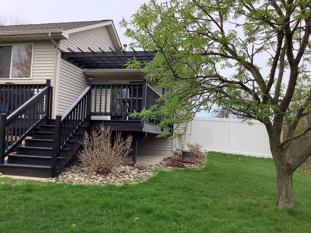 1256 15th Avenue SE, Forest Lake, MN 55025
