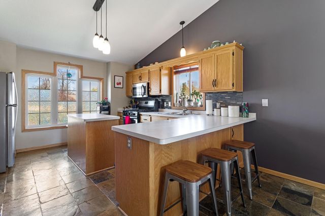 1256 15th Avenue SE, Forest Lake, MN 55025