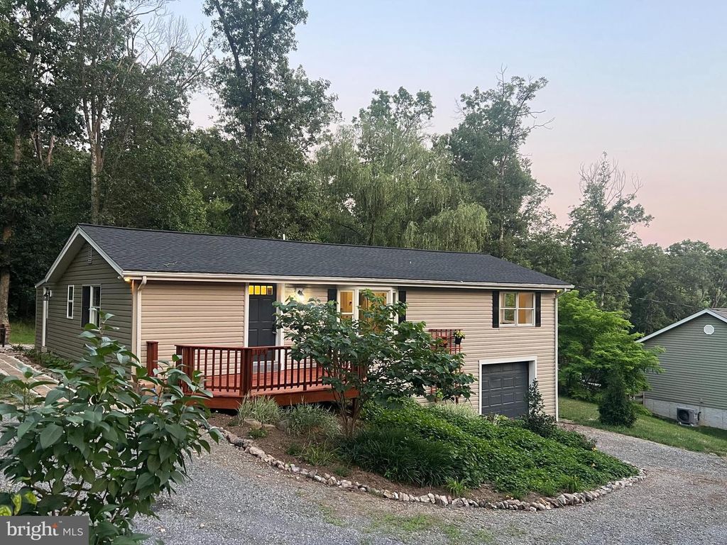 104 AZTEC TRL, Winchester, VA 22602